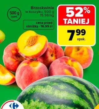 Brzoskwinie w koszyku