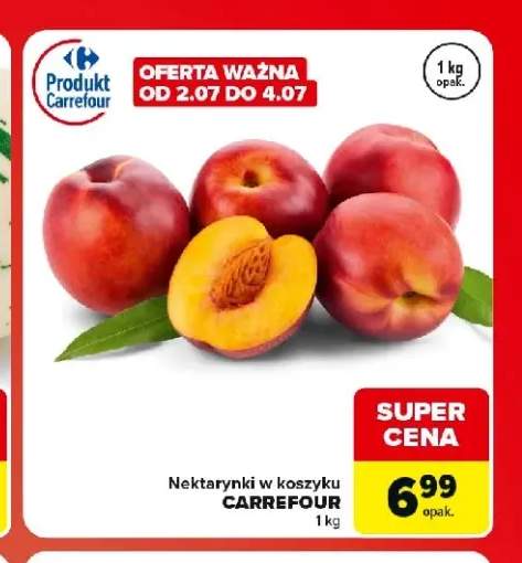 Nektarynki w koszyku Carrefour