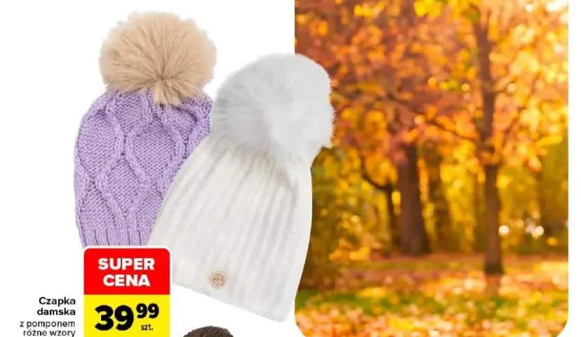 Czapka damska z pomponem